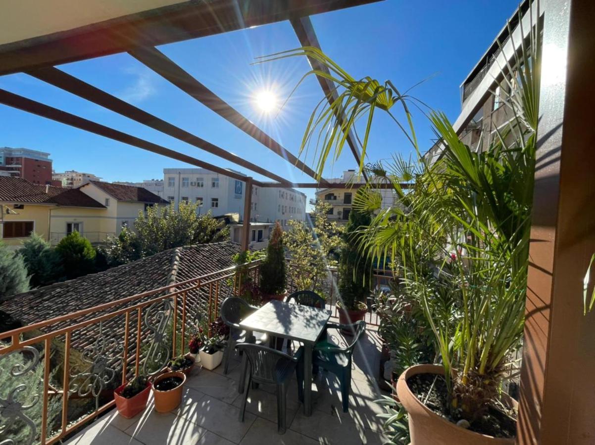 Shkodra Guest House & Trips Exterior photo