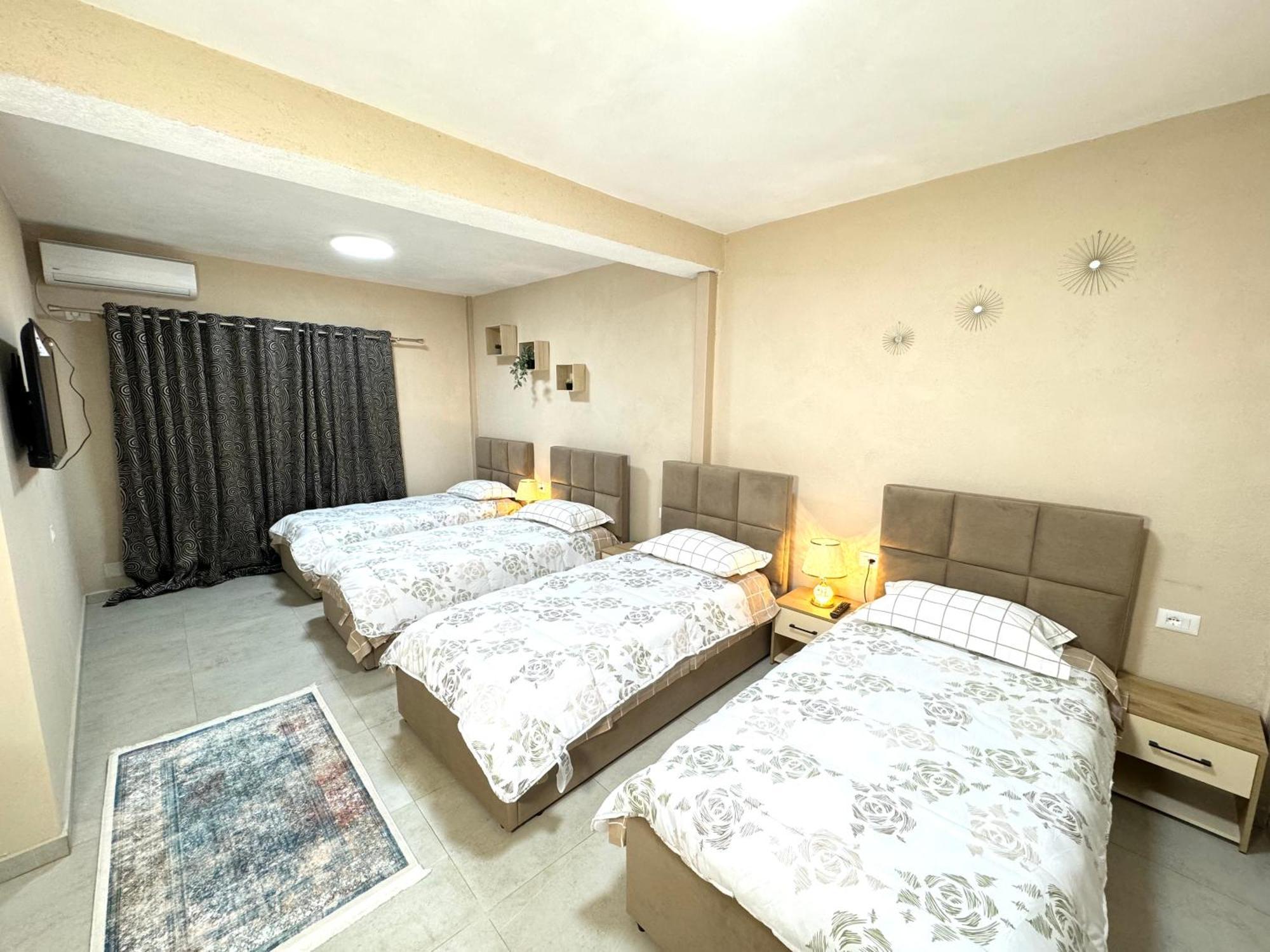 Shkodra Guest House & Trips Exterior photo