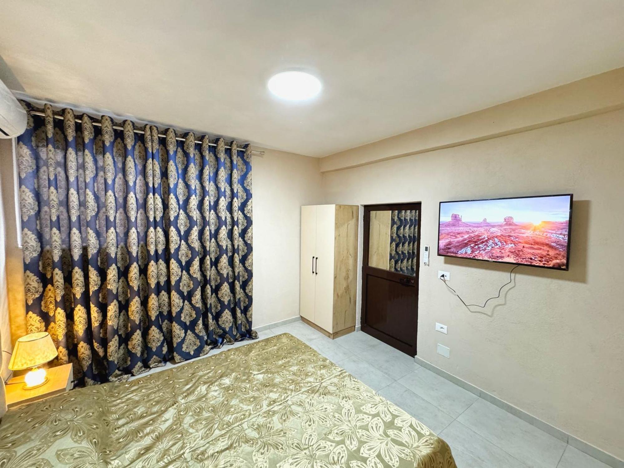 Shkodra Guest House & Trips Exterior photo