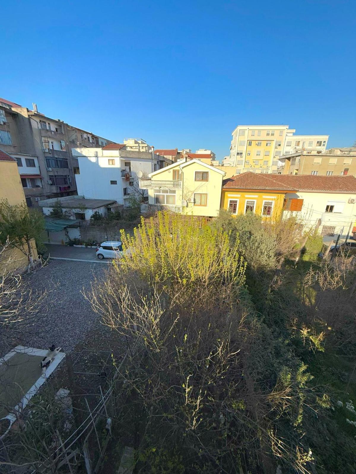 Shkodra Guest House & Trips Exterior photo