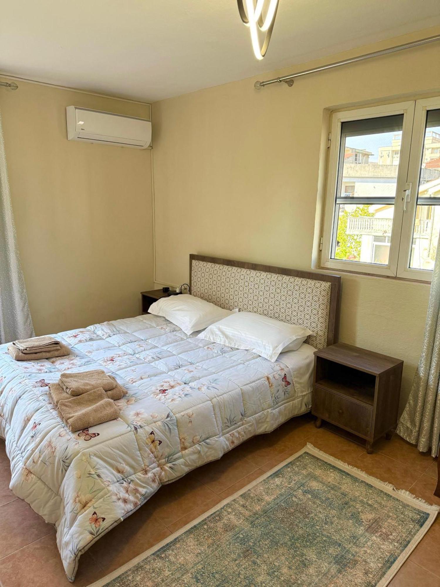 Shkodra Guest House & Trips Exterior photo